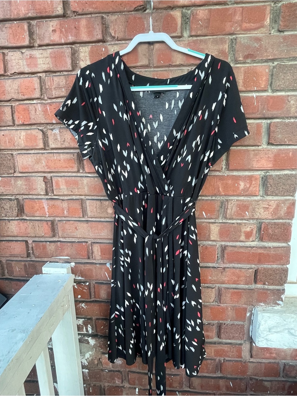 Torrid Very Cute! Black Wrap Midi Dress w/ White & Red Abstract Print Size 16-18